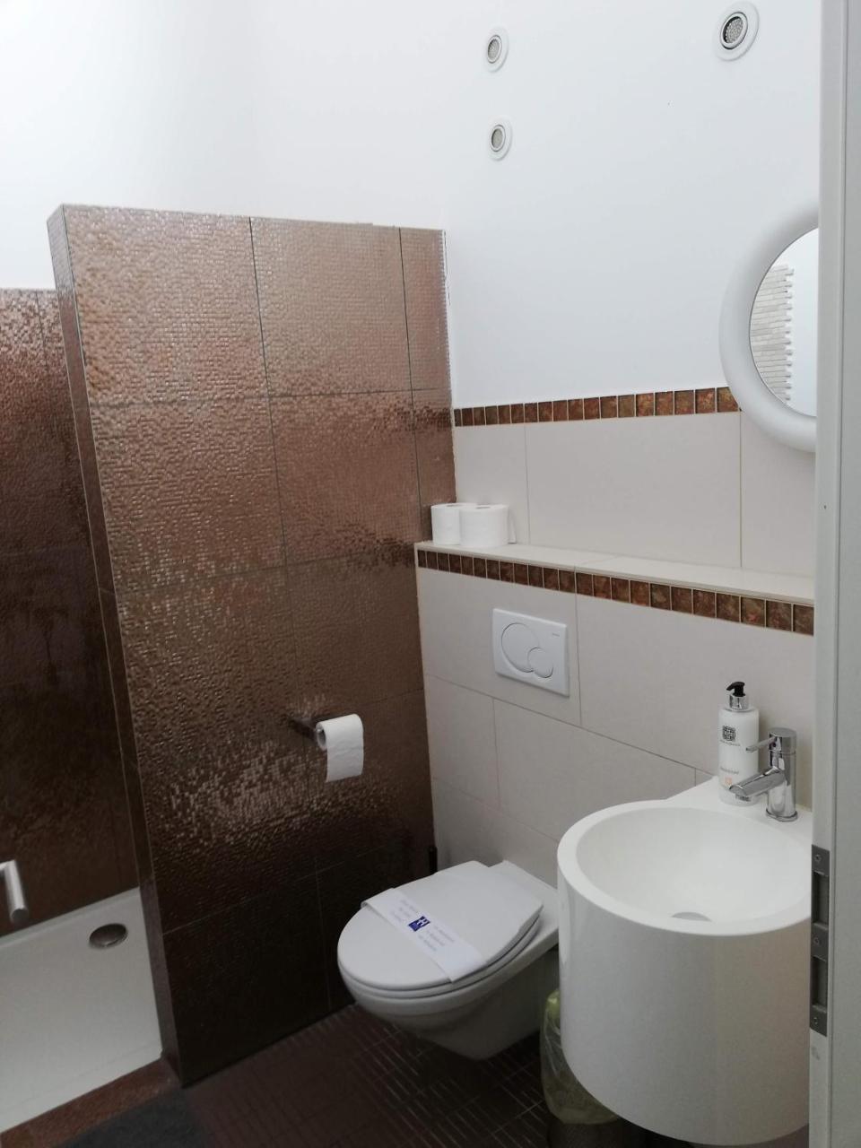Villaci Business Apartments Лаймен Экстерьер фото